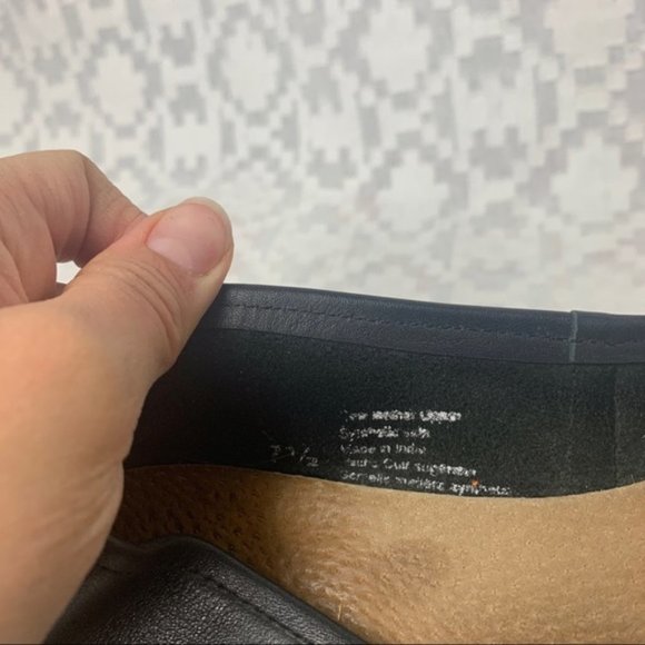 Urban Outfitters Solid Black Slide On Ballet Flats Basic Faux Leather Toe Point - Picture 5 of 6